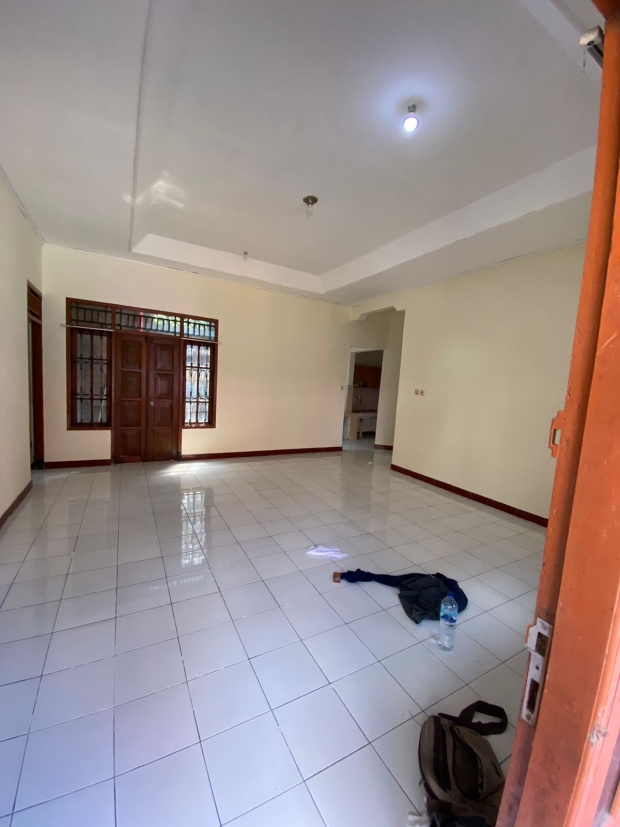 rumah tanah pabrik dijual