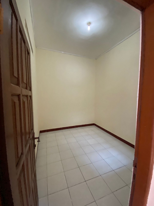rumah tanah pabrik dijual